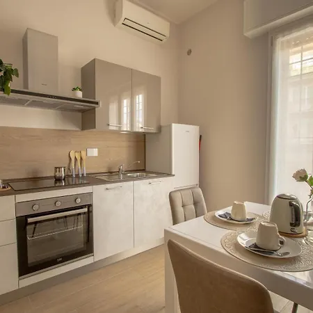 Mias Flat By Domusdimore Daire *